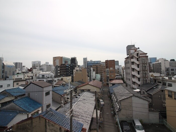 物件内観写真16　(室内からの展望)