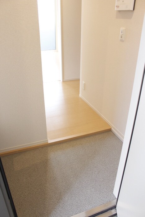 物件内観写真19　(玄関)