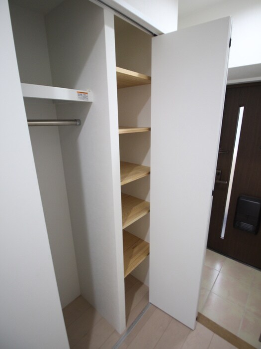 物件内観写真16　(収納)