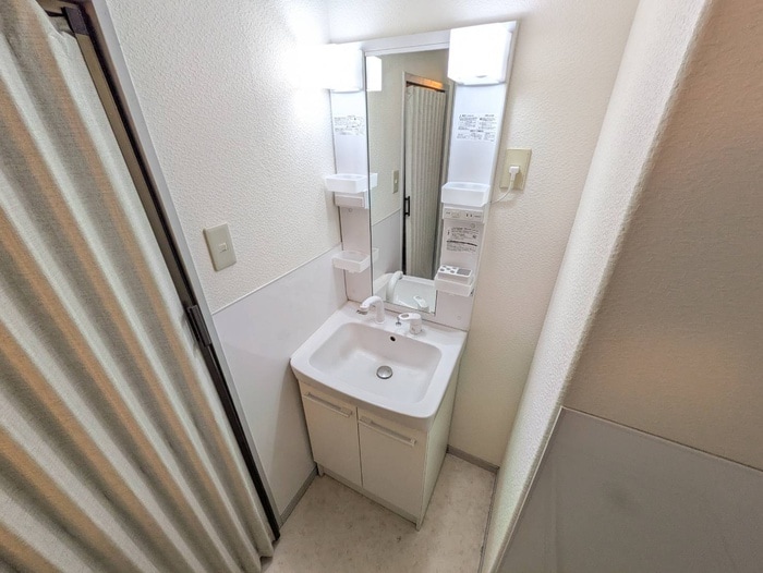 物件内観写真10　(洗面)