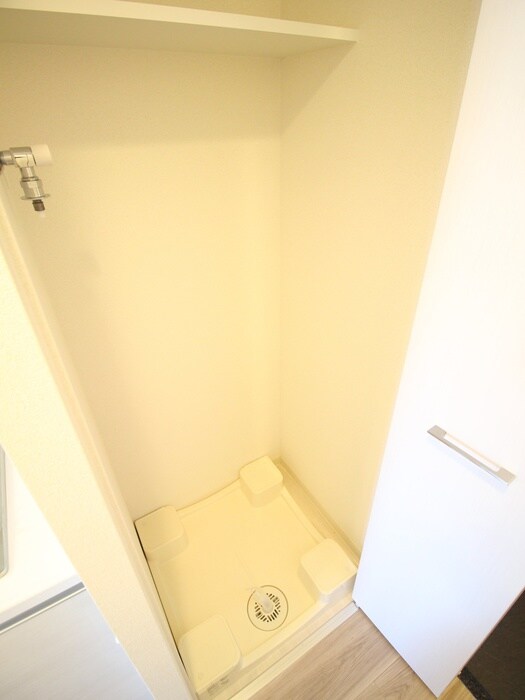 物件内観写真13　(洗濯機置場)