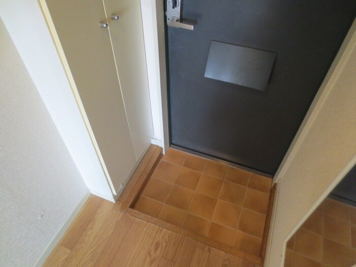 物件内観写真15　(玄関)