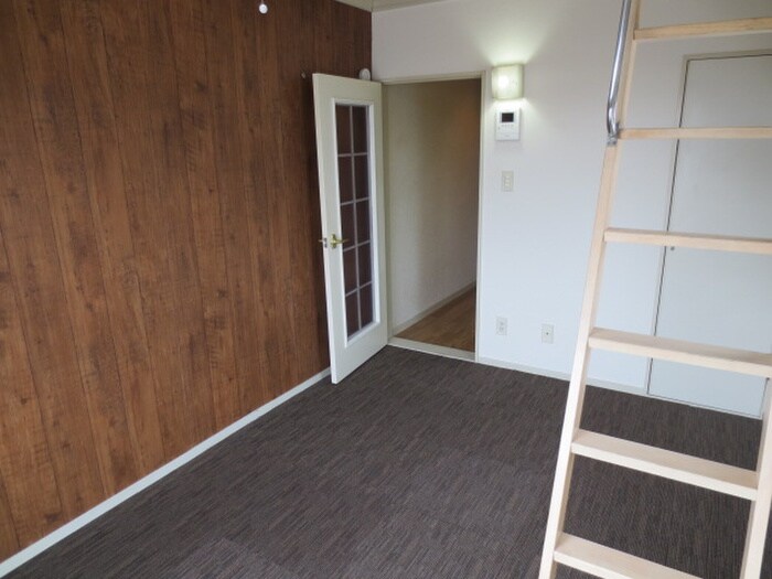 物件内観写真18　(居室)