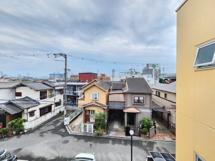 物件内観写真20　(室内からの展望)