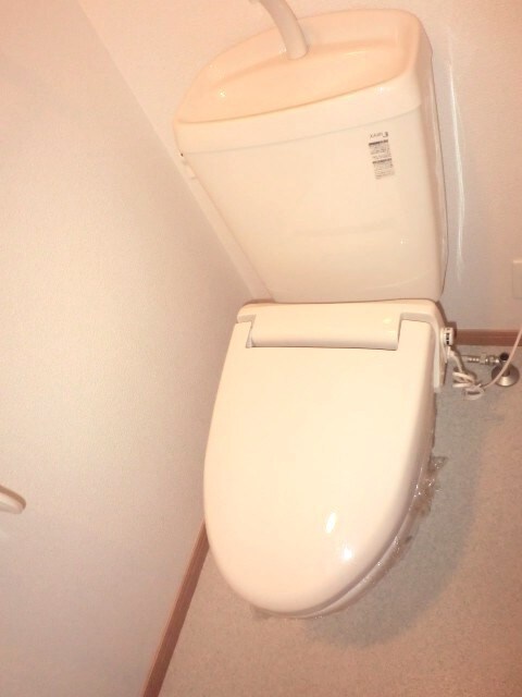 物件内観写真10　(トイレ)