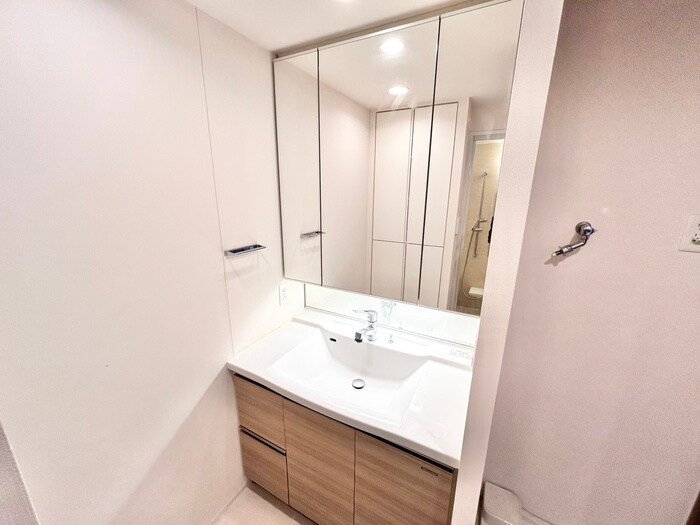 物件内観写真9　(洗面)