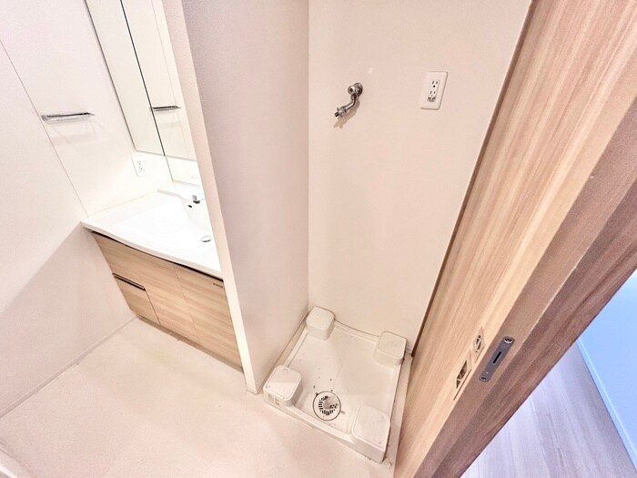 物件内観写真11　(洗濯機置場)