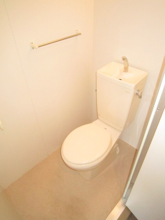 物件内観写真17　(トイレ)