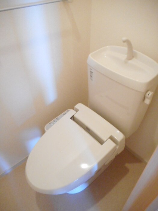 物件内観写真12　(トイレ)