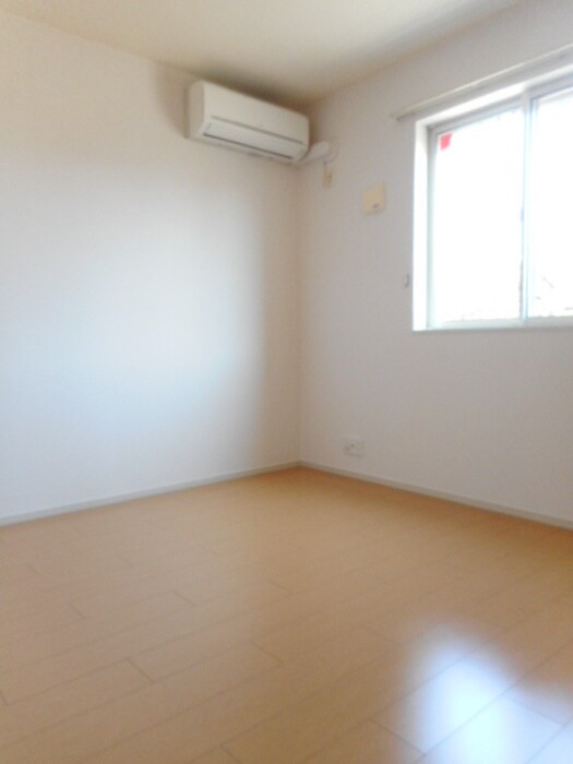 物件内観写真15　(居室)