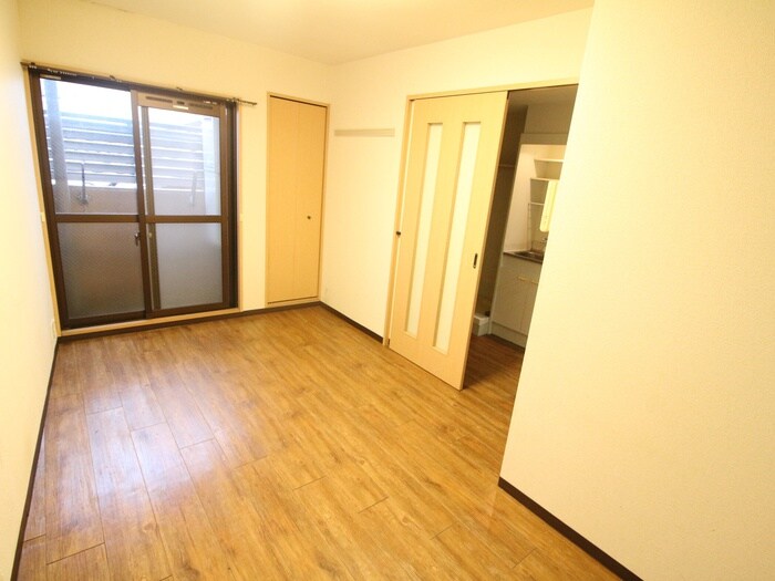 物件内観写真5　(居室)