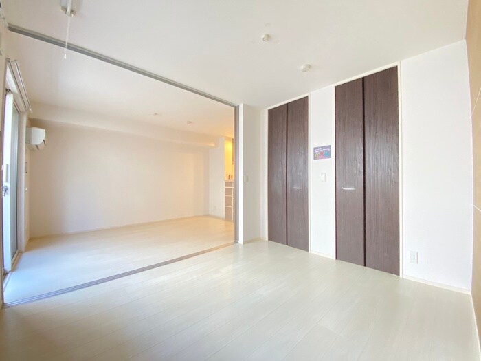 物件内観写真9　(居室)