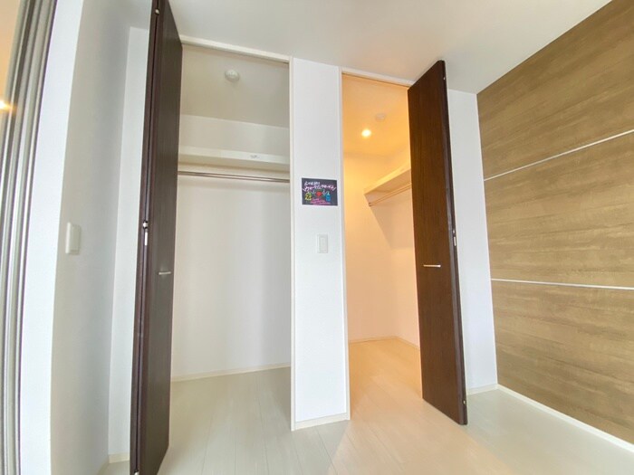 物件内観写真11　(収納)