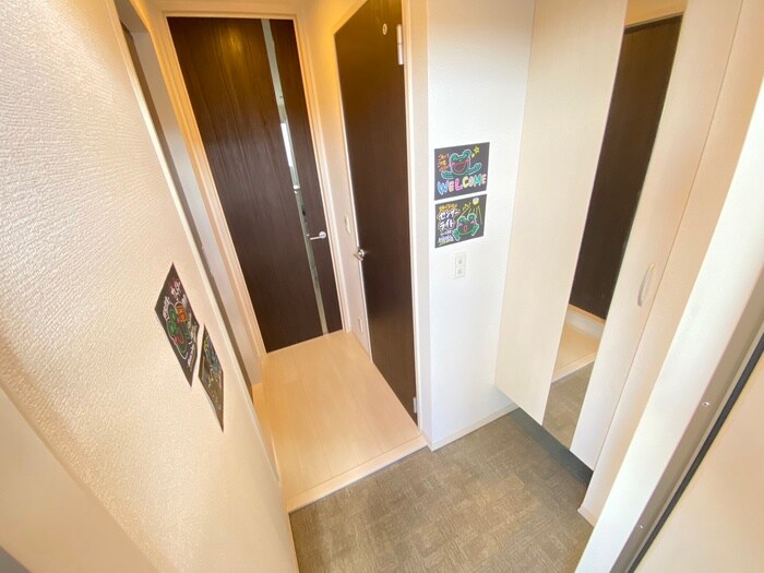 物件内観写真20　(玄関)