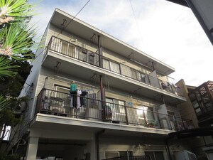 大川マンション外観写真