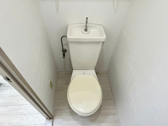 物件内観写真12　(トイレ)