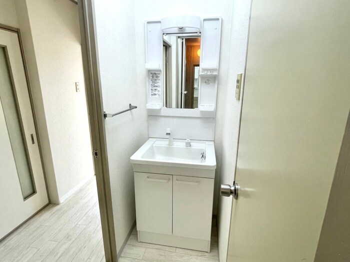 物件内観写真13　(洗面)