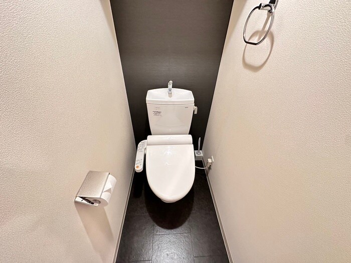 物件内観写真15　(トイレ)