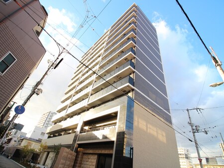 ライジングメゾン新大阪SOUTH外観写真