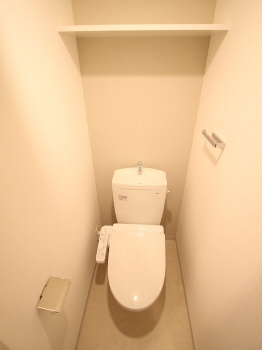 物件内観写真8　(トイレ)