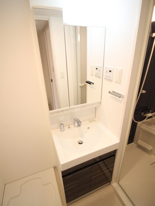 物件内観写真8　(洗面)