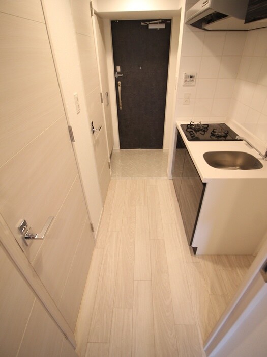 物件内観写真15　(廊下)