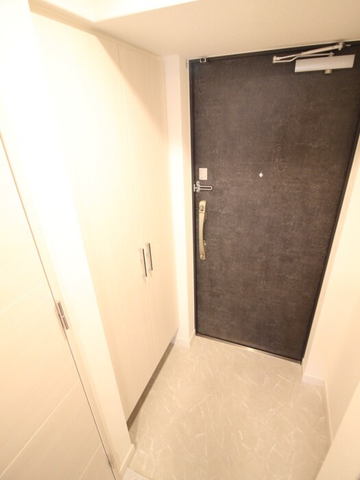 物件内観写真15　(玄関)