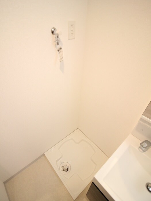 物件内観写真17　(洗濯機置場)