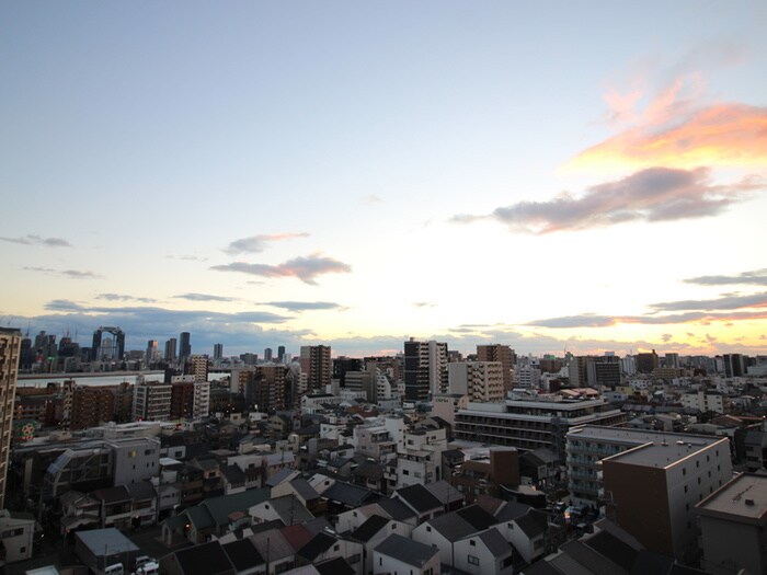 物件内観写真19　(室内からの展望)