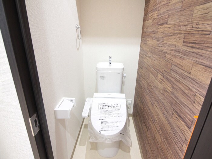 物件内観写真8　(トイレ)