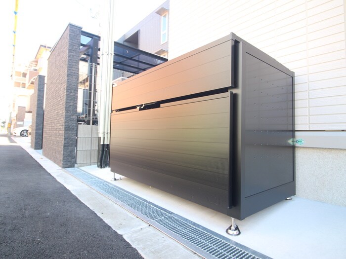 物件外観写真4　(建物設備)