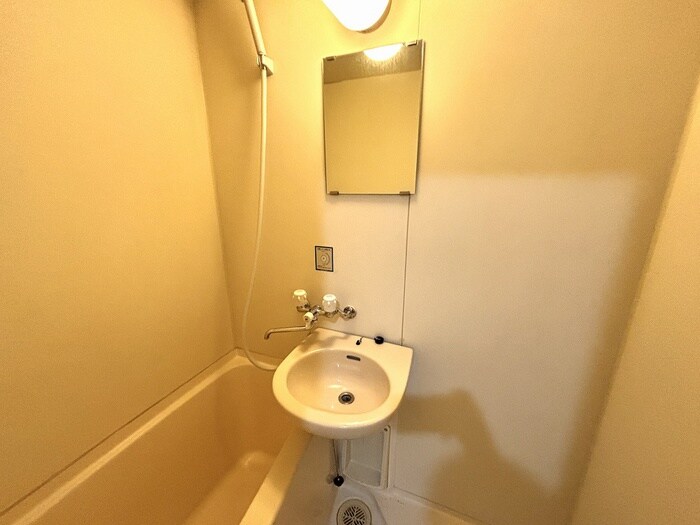 物件内観写真9　(洗面)