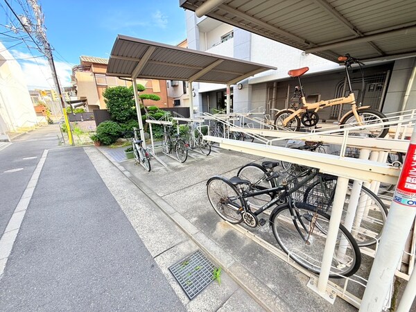駐輪場
