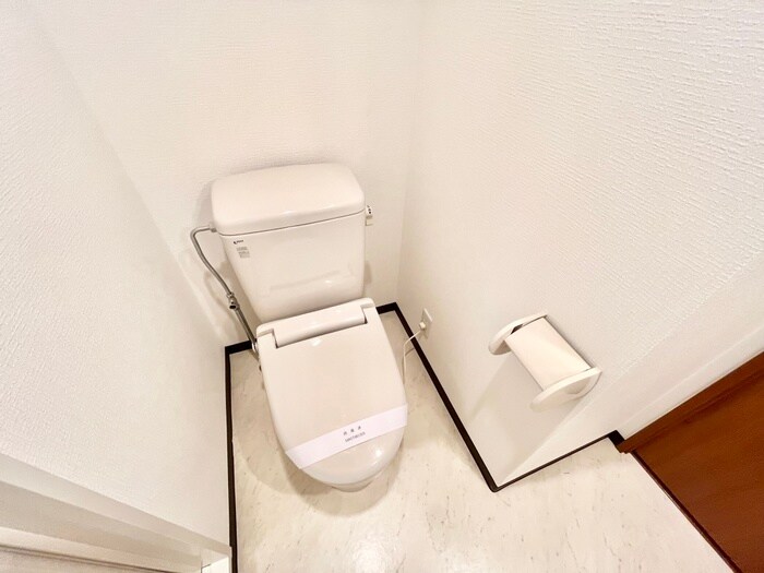 物件内観写真11　(トイレ)