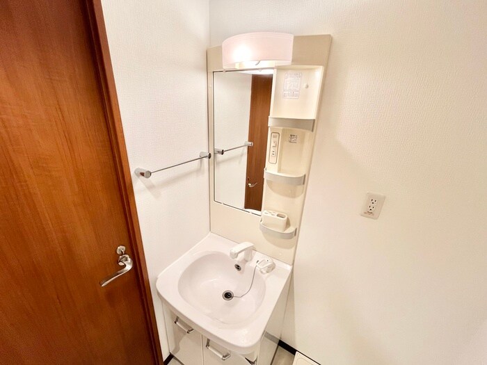 物件内観写真12　(洗面)