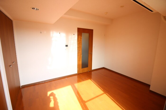 物件内観写真13　(居室)