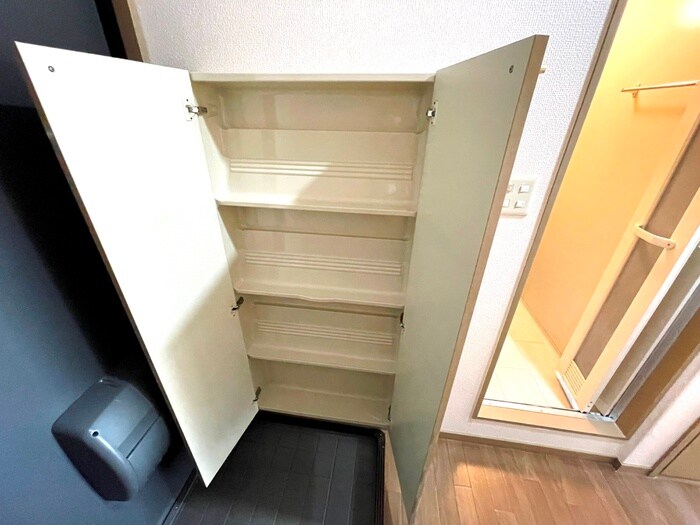 物件内観写真17　(靴箱)
