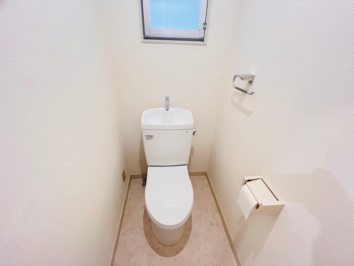 物件内観写真11　(トイレ)