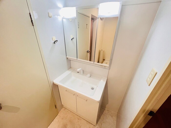 物件内観写真12　(洗面)