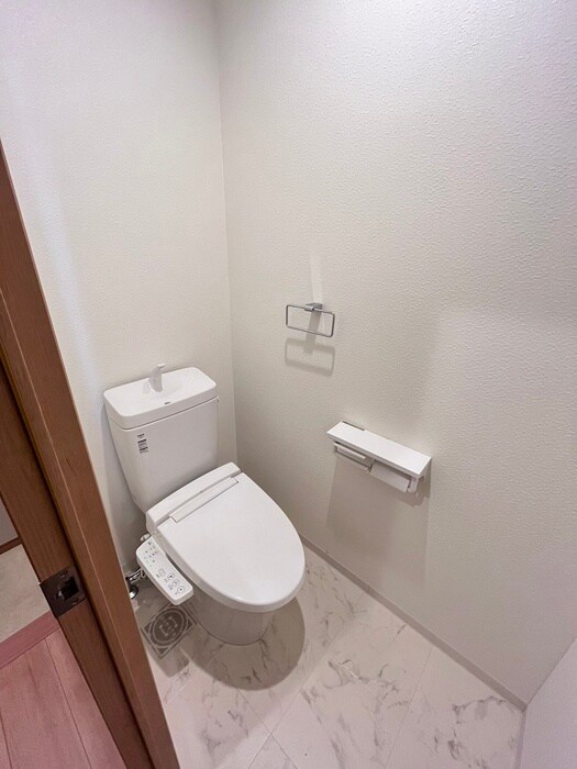 物件内観写真11　(トイレ)