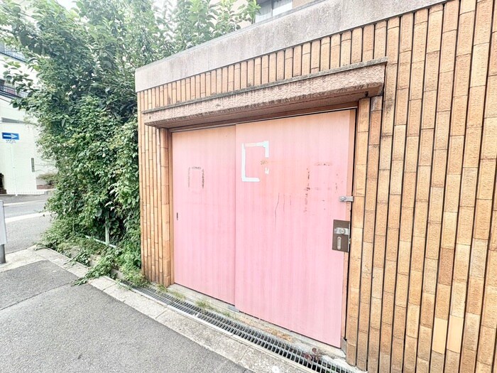 物件外観写真4　(建物設備)