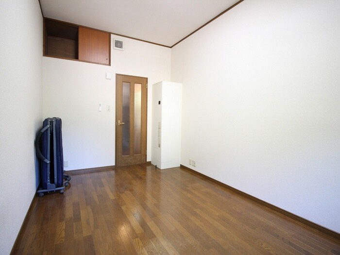 物件内観写真3　(居室)