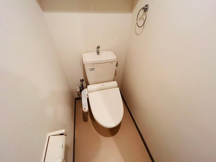 物件内観写真12　(トイレ)