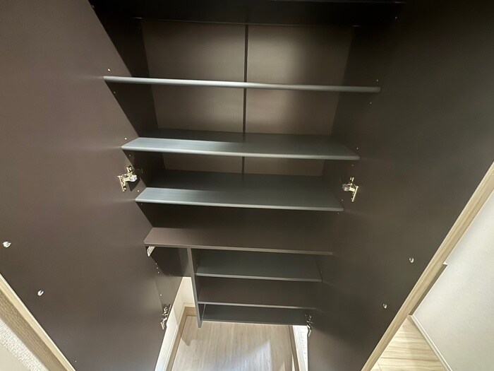 物件内観写真15　(靴箱)