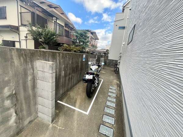 バイク置き場