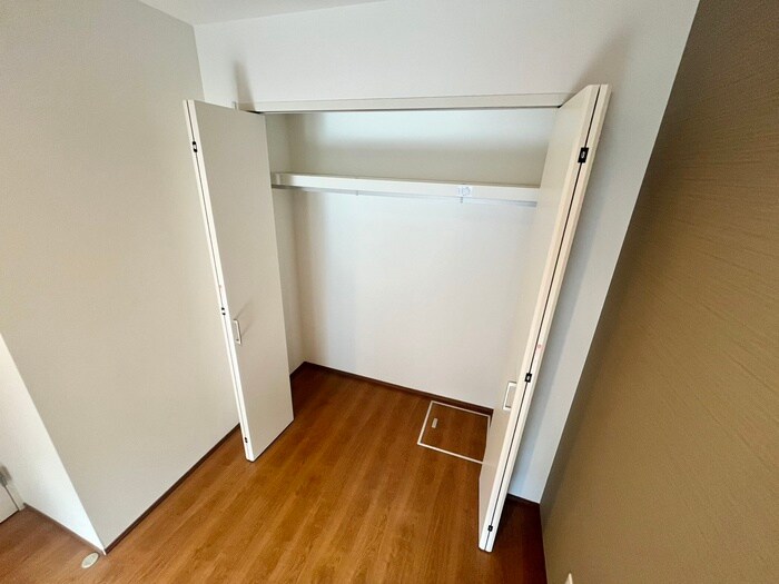 物件内観写真16　(収納)