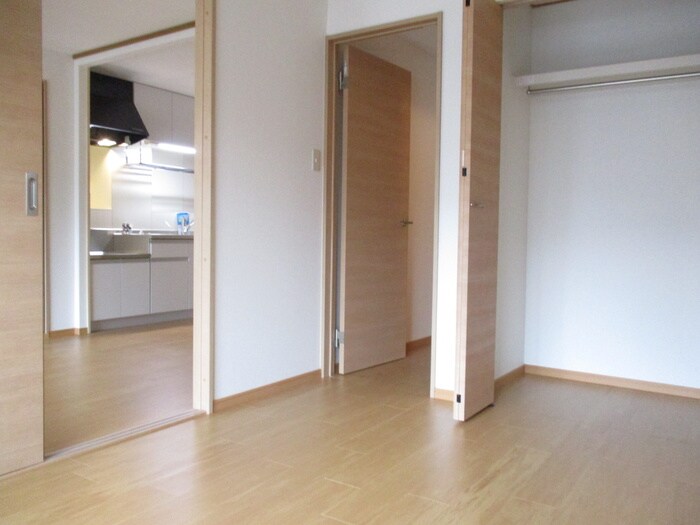 物件内観写真6　(居室)