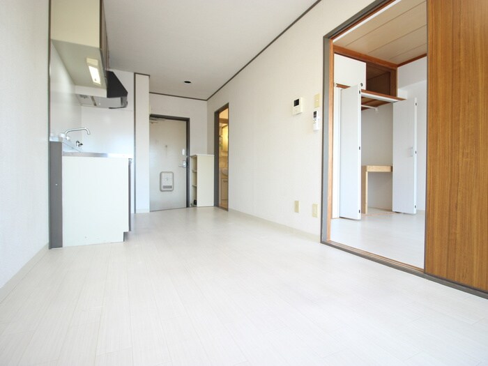 物件内観写真13　(居室)