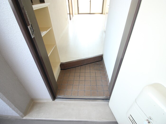 物件内観写真21　(玄関)