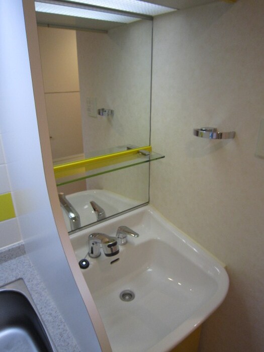 物件内観写真8　(洗面)